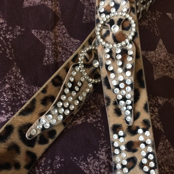 Faux leopards rhinestone belt 42 inches new w tag - Picture 7 of 9